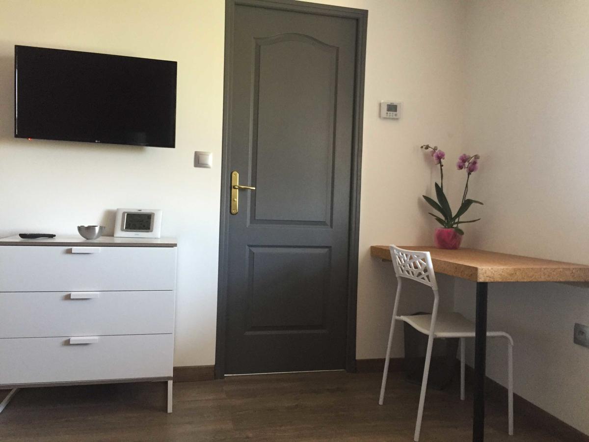 La Ferme Du Bonheur Bed & Breakfast Arbigny Екстериор снимка
