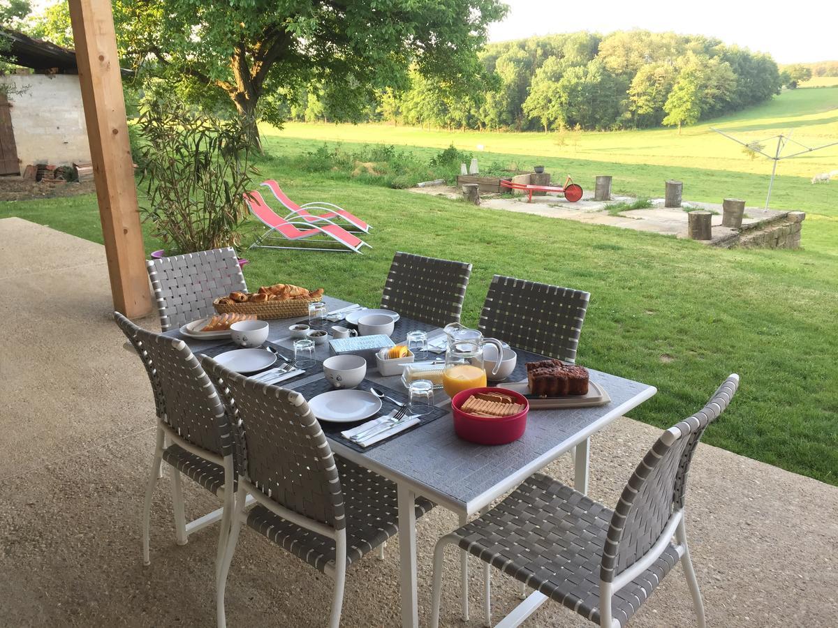 La Ferme Du Bonheur Bed & Breakfast Arbigny Екстериор снимка